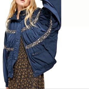 Free People Navy and White Floral Patterned Puffer Jacket